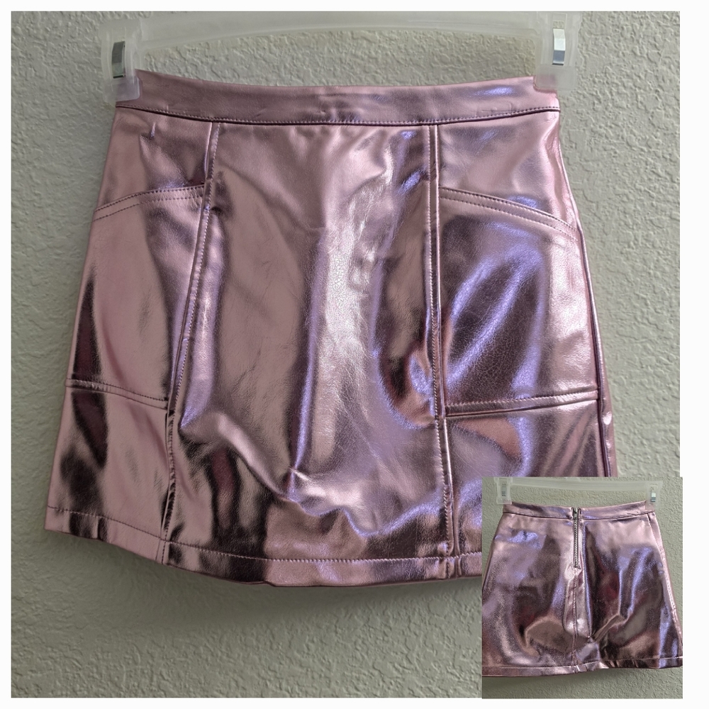 New art class girls Medium metallic vegan leather skirt